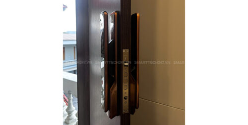 Khoa Cua Van Tay Mo Tu Xa Philips 9300 With Gateway 2