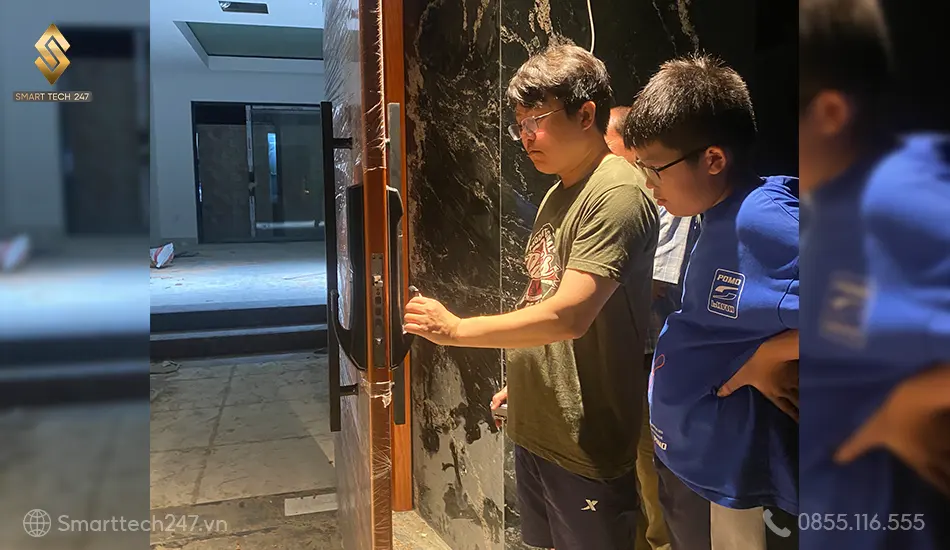 Có nên dùng khóa cửa vân tay để giảm sát nhân viên, con cái, người thân Có nên dùng khóa cửa vân tay để giảm sát nhân viên, con cái, người thân