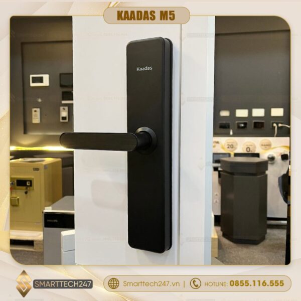Hình ảnh mặt sau khóa cửa Kaadas M5 tại Showroom Smarttech247