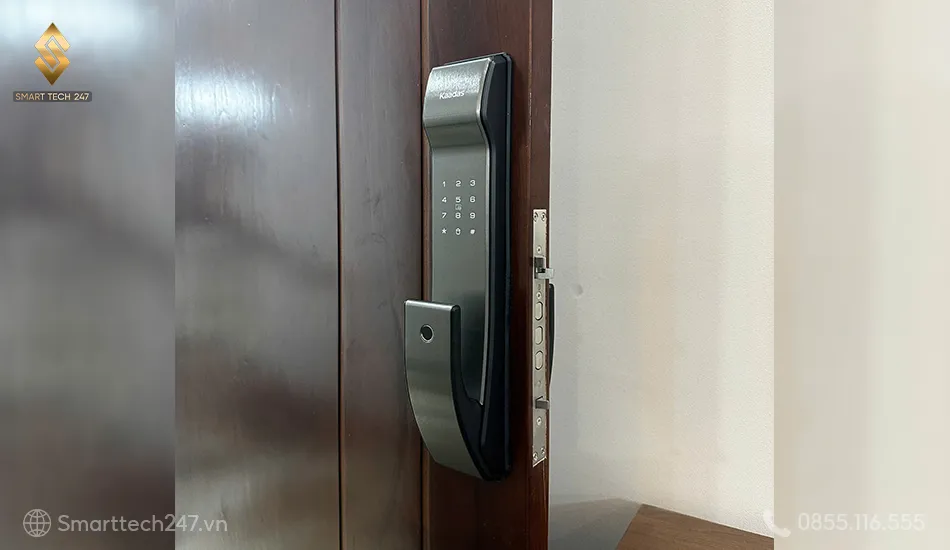 Khi nhà sắp được hoàn thiện Khi nhà sắp được hoàn thiện