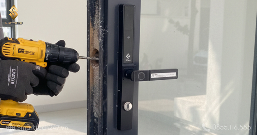 Cach Lap O Khoa Cua Nhom Thong Minh (4)