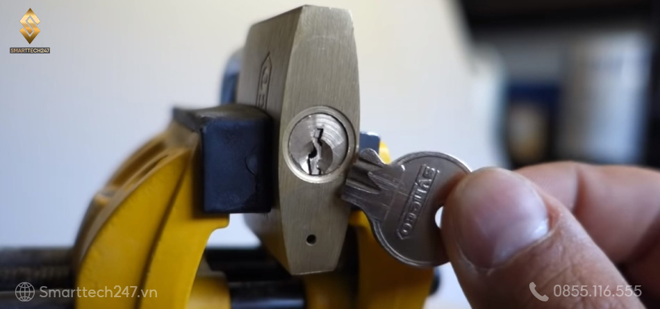 Cach Mo O Khoa Phong Khi Mat Chia (2)