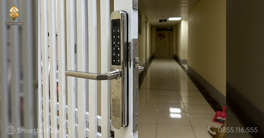 Khoa Gat Cua Nhom (7)