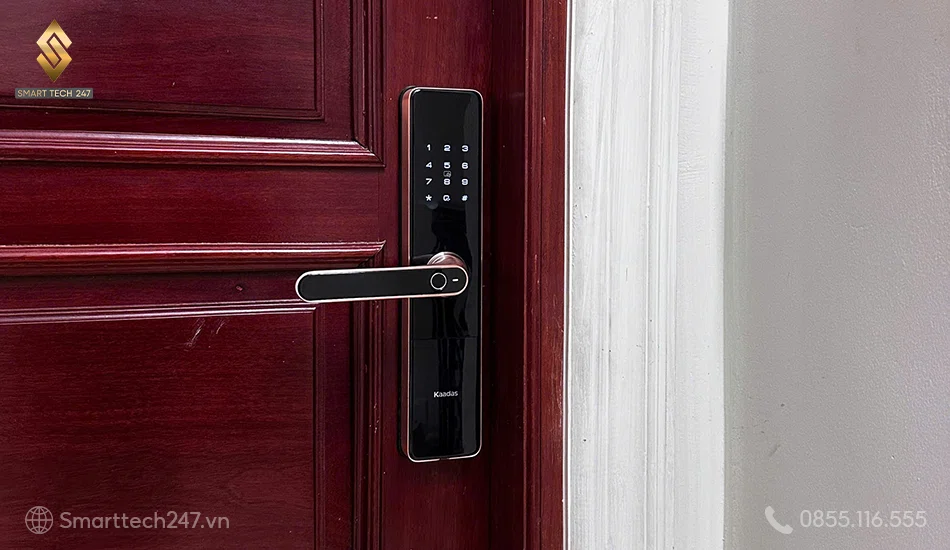 Hướng dẫn mở cửa nhanh chóng khi khóa điện tử gặp sự cố. Hướng dẫn mở cửa nhanh chóng khi khóa điện tử gặp sự cố.