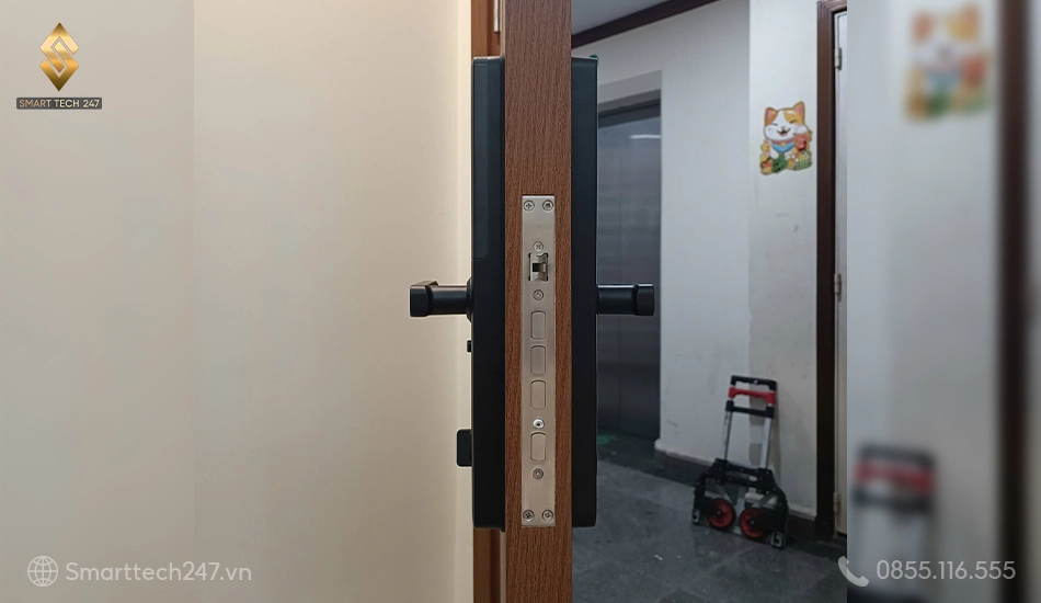 Cách lắp khóa vân tay cho cửa thép & cửa chống cháy: Yêu cầu kỹ thuật chuyên nghiệp.