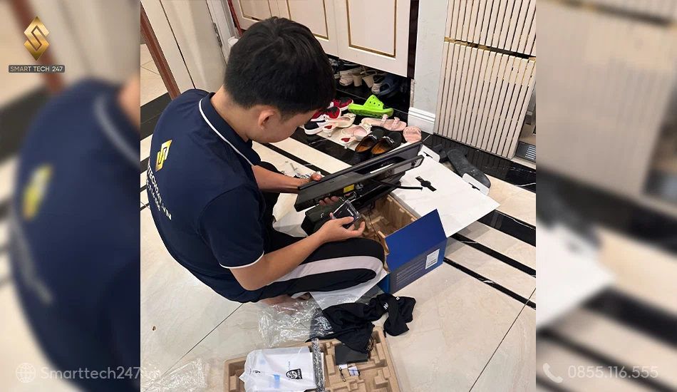 Hướng dẫn cách lắp khóa vân tay: Các bước chuẩn bị khóa cửa trước khi cài đặt.