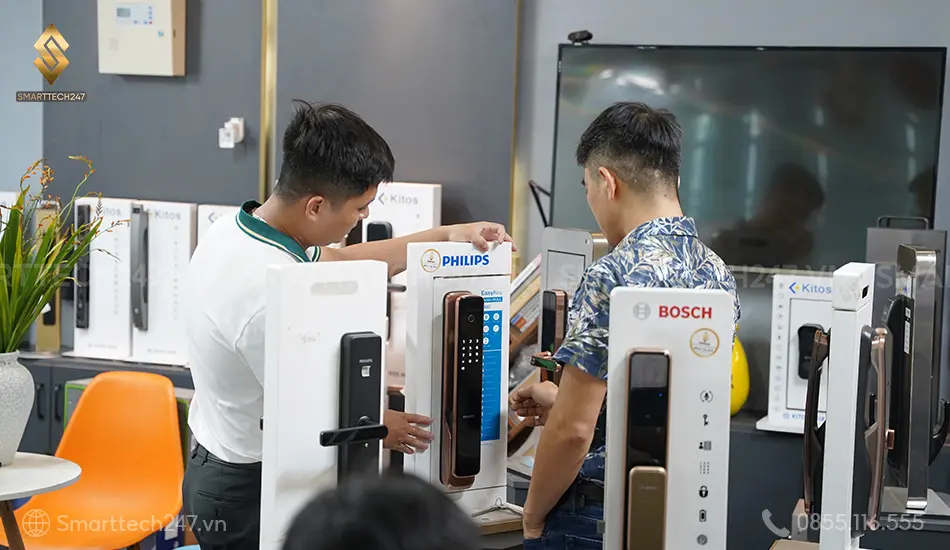 Khóa cửa cao cấp: Giải pháp chuyên biệt cho từng hệ cửa. Khóa cửa cao cấp: Giải pháp chuyên biệt cho từng hệ cửa.