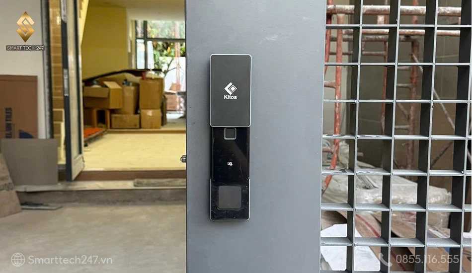 Khóa cửa cổng sắt là dòng khóa được thiết kế chuyên dụng