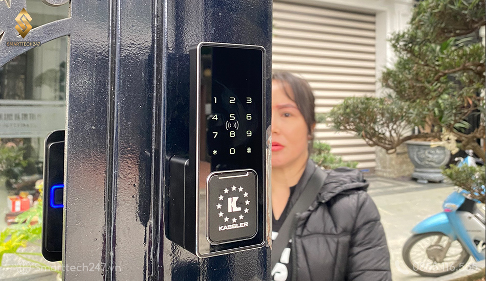 Khoa Cua Sat Thong Minh (10)