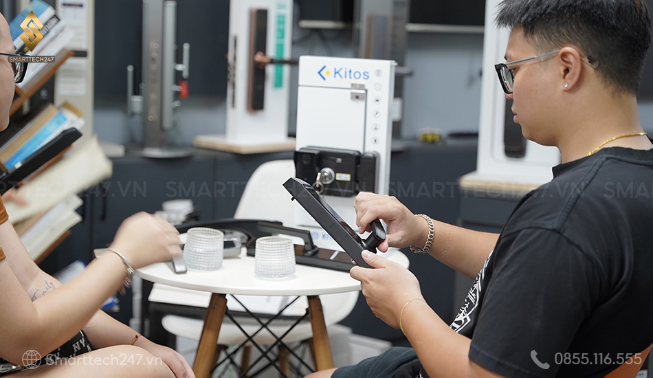 Khoa Cua Sat Thong Minh (12)