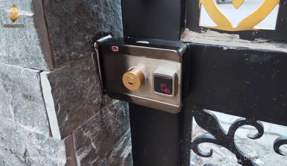 Khoa Cua Sat Thong Minh (5)