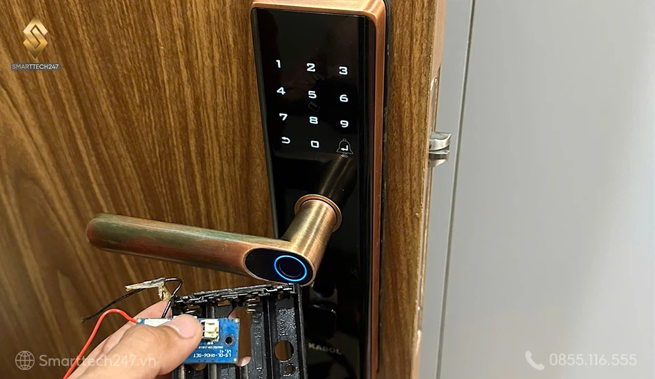 Khóa cửa vân tay loại nào tốt – Những lưu ý quan trọng giúp kéo dài tuổi thọ khóa.