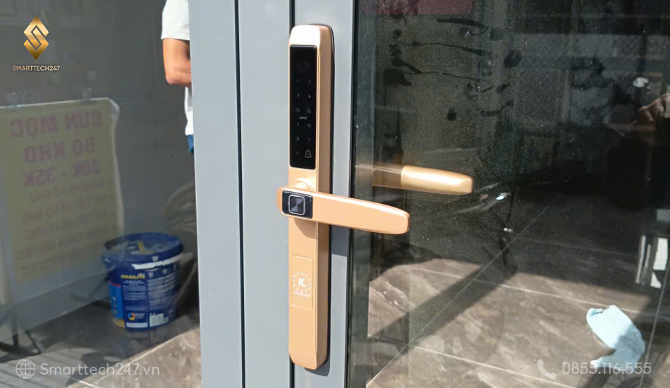 Khoa Tay Gat Cua Sat (4)