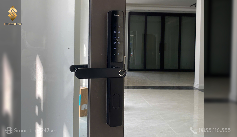 Khoa Tay Gat Cua Sat (5)