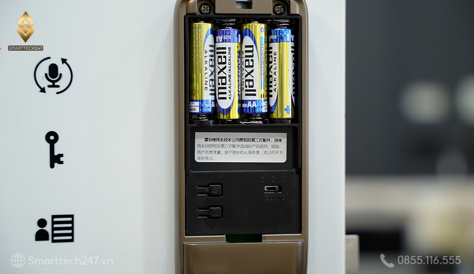 Thay Pin Khoa Cua Thong Minh (2)