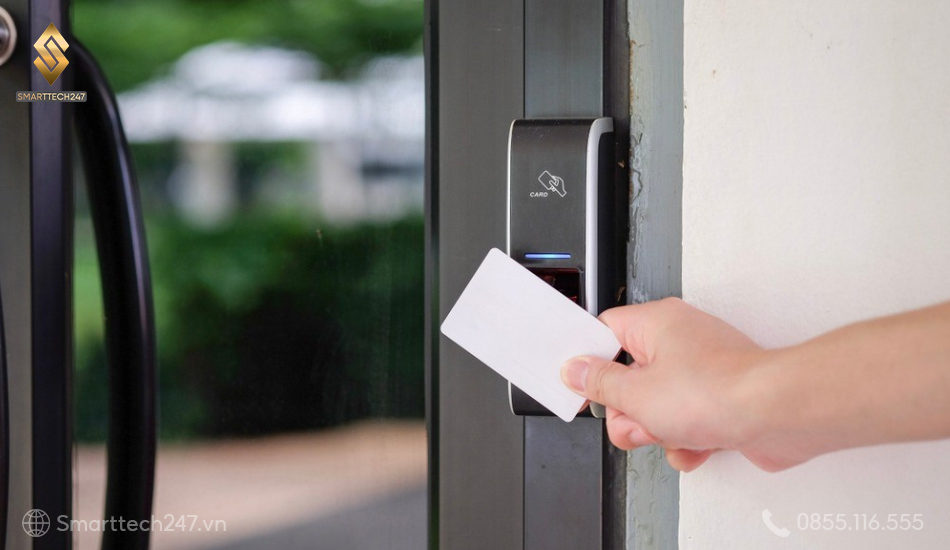 The Tu Khoa Van Tay (4)