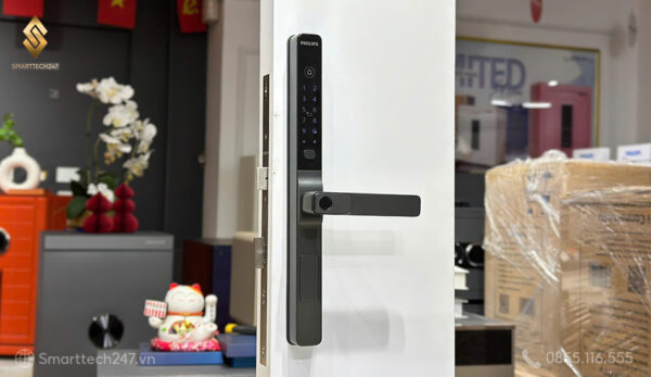 Khoa Cua Tay Gat Cua Nhom (2)