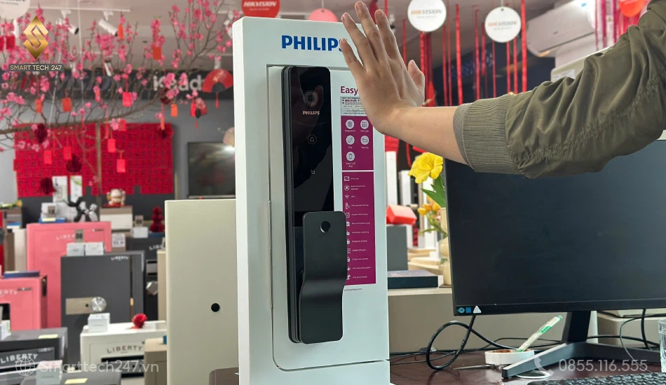 Mở cửa đa phương thức – An toàn vượt trội khóa cơ truyền thống. Mở cửa đa phương thức – An toàn vượt trội khóa cơ truyền thống.