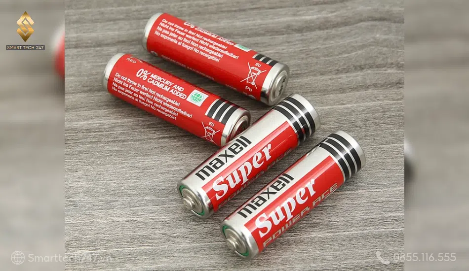 Sửa khóa thông minh uy tín: Bắt buộc dùng các loại pin AA Alkaline kiềm cao cấp chống chảy nước hỏng mainboard.