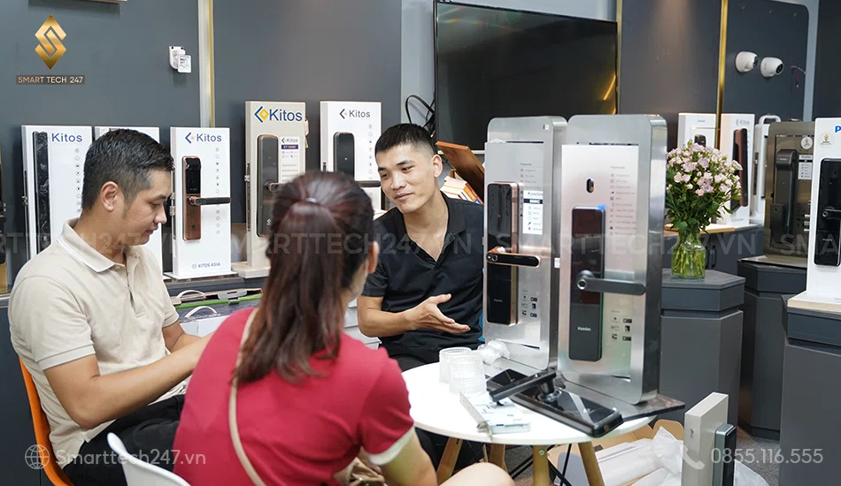 Khóa Vân Tay Cửa Gỗ – Tiêu chí chọn lựa hàng đầu cho không gian sống an toàn và hiện đại. Khóa Vân Tay Cửa Gỗ – Tiêu chí chọn lựa hàng đầu cho không gian sống an toàn và hiện đại.