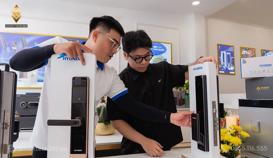 Khóa Vân Tay Cửa Gỗ – Bí quyết chọn mẫu khóa chuẩn xác theo từng nhu cầu sử dụng của gia đình. Khóa Vân Tay Cửa Gỗ – Bí quyết chọn mẫu khóa chuẩn xác theo từng nhu cầu sử dụng của gia đình.